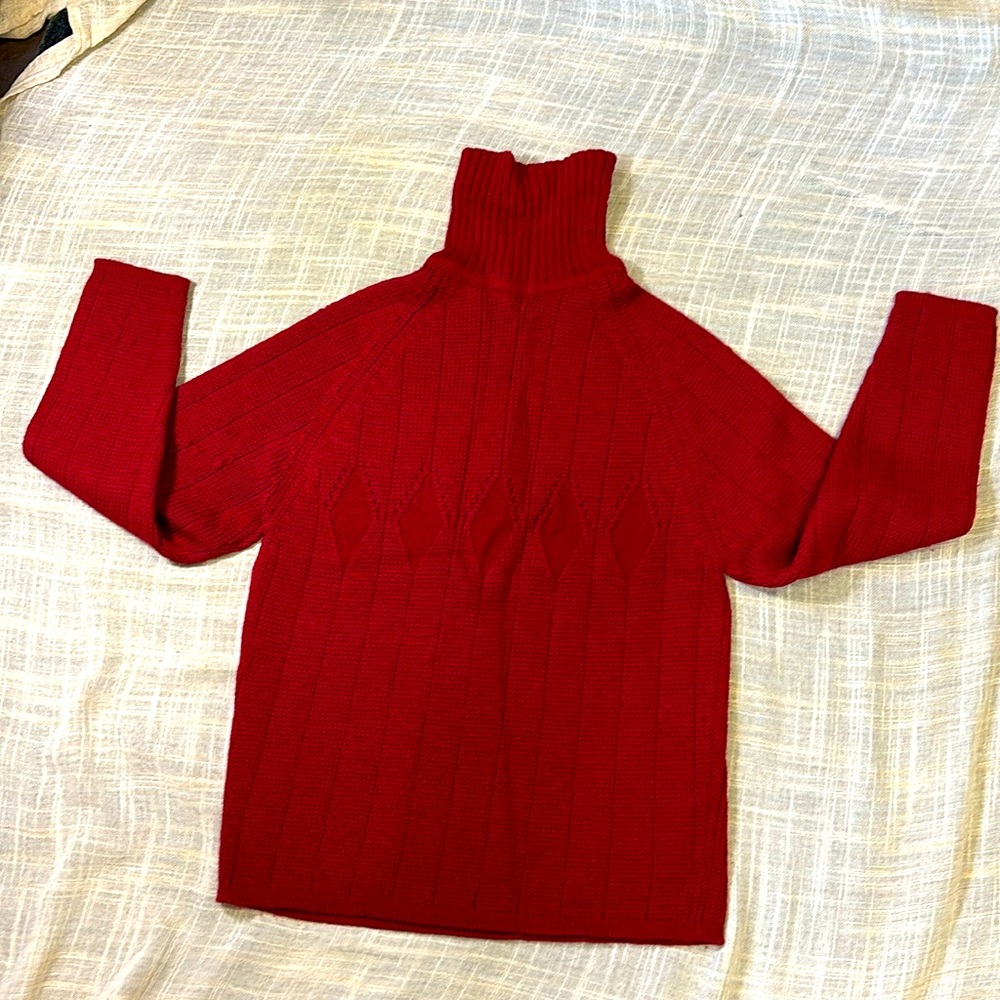 Vintage 1970’s Wool Sweater, Dark Red, VGUC, Ski, Diamond Pattern, small/medium